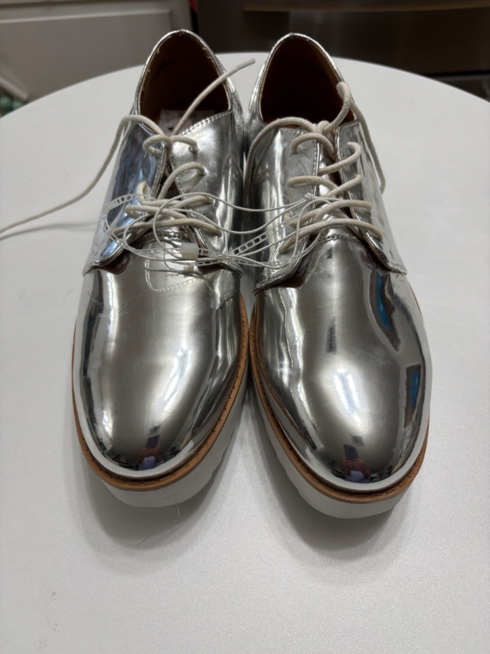 CHINESE LAUNDRY Size 11 Silver  Genuine Patent Leather Metallic Mirror Shoes